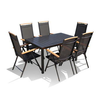 Jídelní zahradní náytek